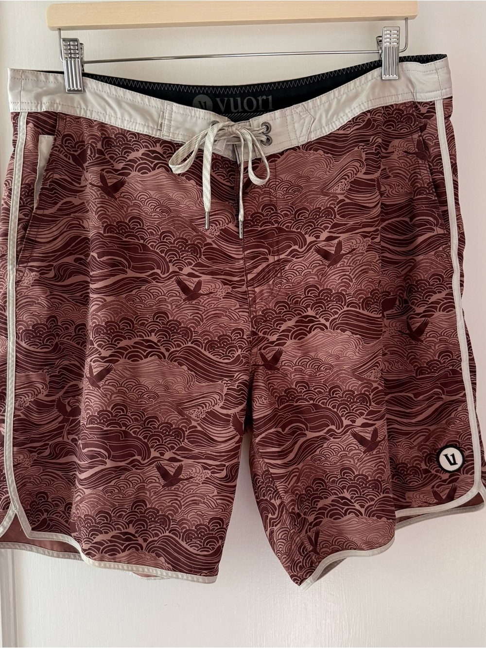 VUORI Violet Wave Pattern Board Shorts 34